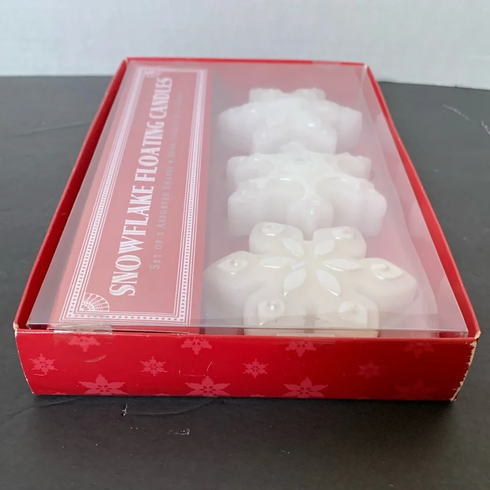 Vintage NWT Williams Sonoma Floating Candle Set of 3 Snowflakes White Silver